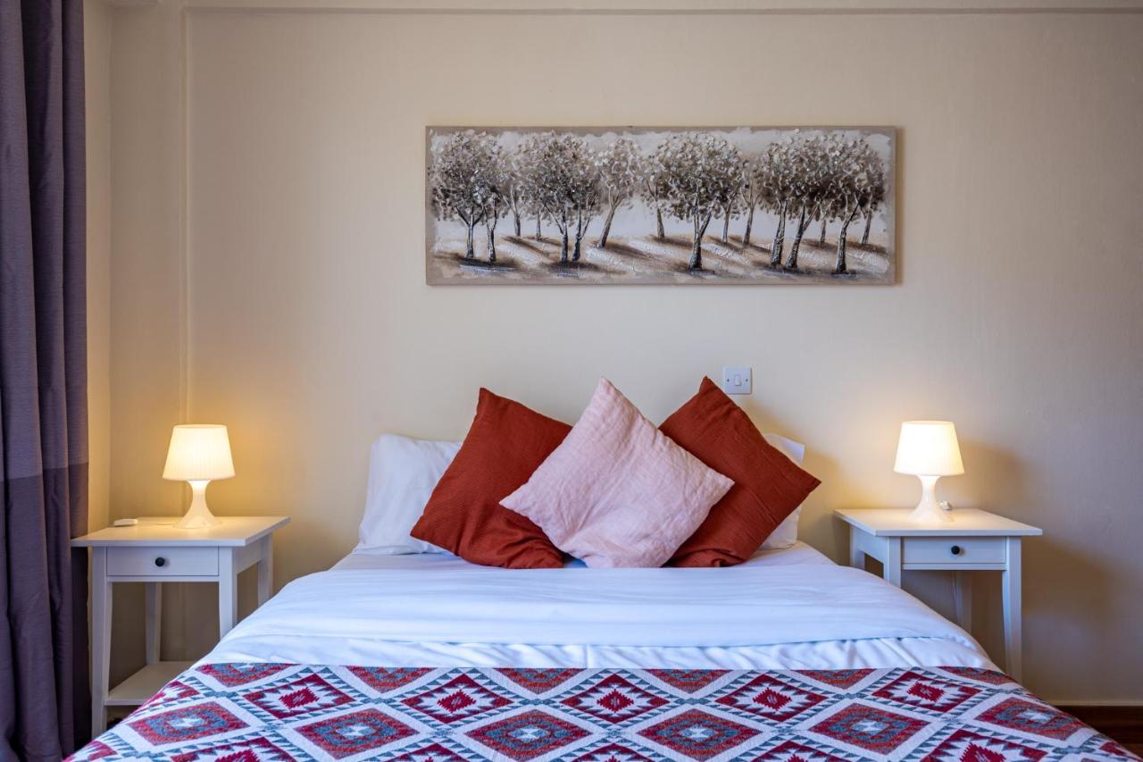 Celine'S 2 Bedrooms Apartment In Larnaca Center Εξωτερικό φωτογραφία