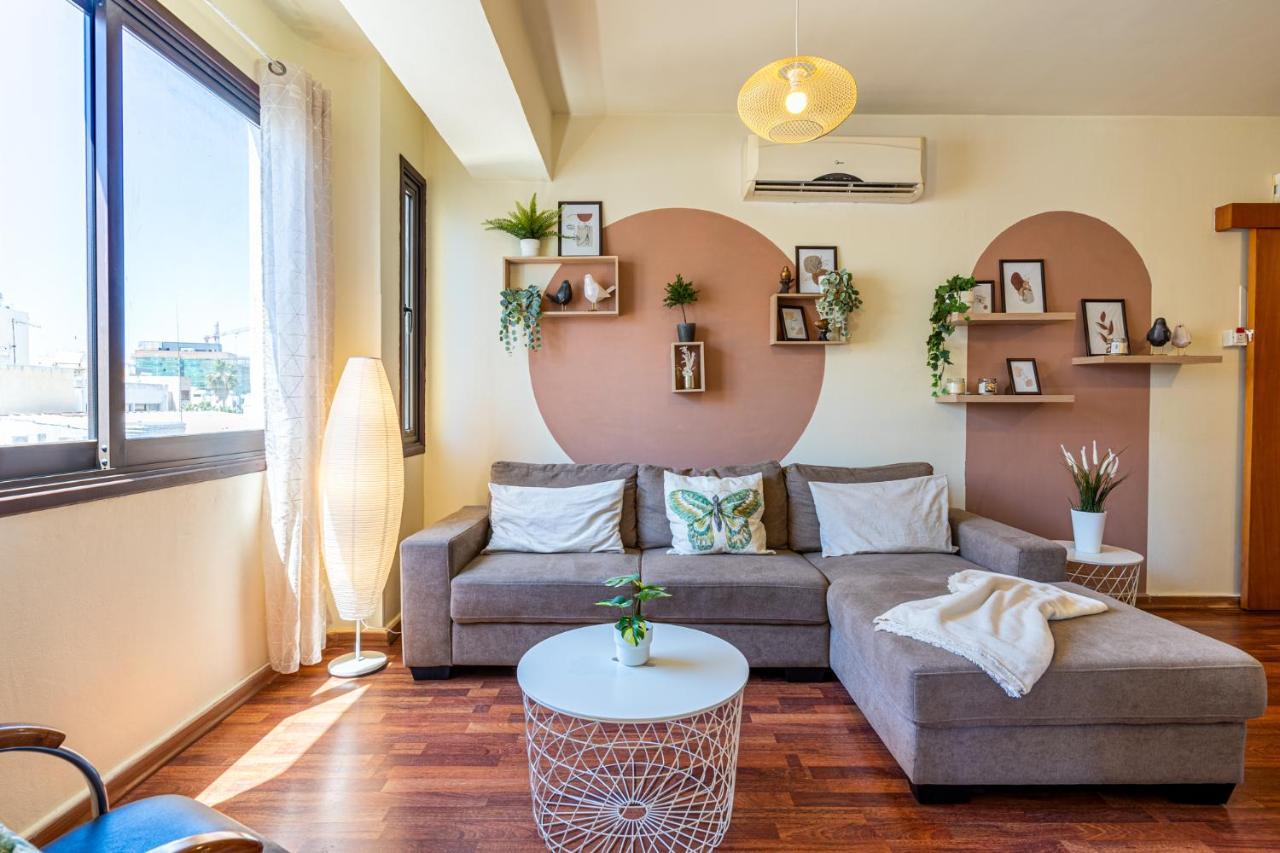 Celine'S 2 Bedrooms Apartment In Larnaca Center Εξωτερικό φωτογραφία