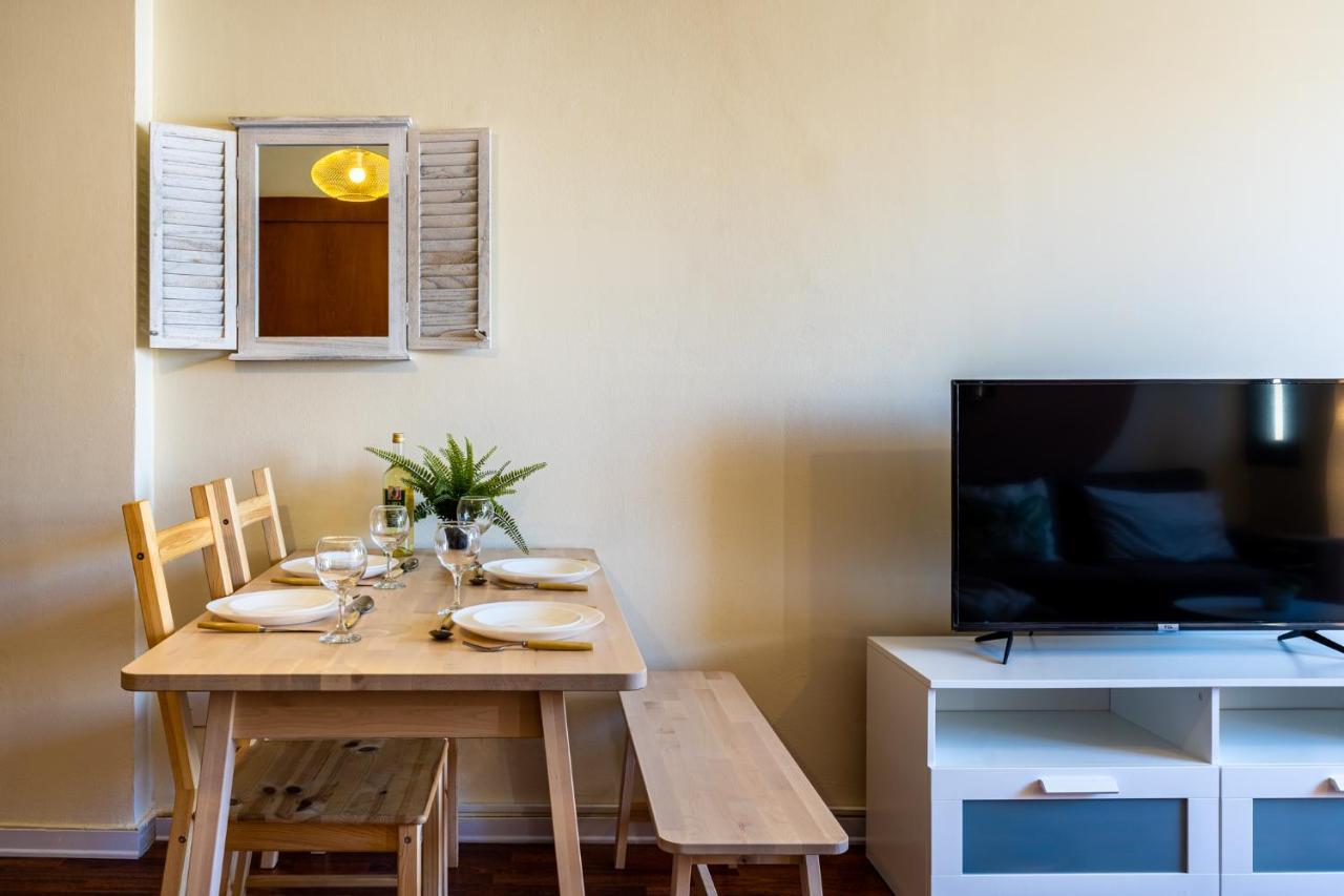 Celine'S 2 Bedrooms Apartment In Larnaca Center Εξωτερικό φωτογραφία